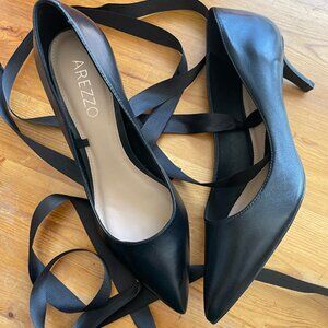 NWOT Black Leather Pointy Kitten Heel Pumps 8US/39EU Never Worn